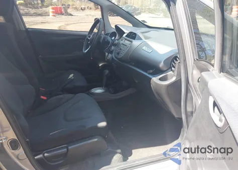 2010 Honda Fit Sport из США, поврежденный, VIN JHMGE8H41AC002201